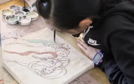 Pintura em cores de rocha em Pequim