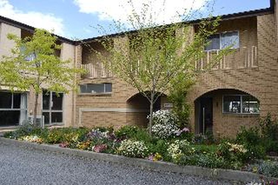 photo-1