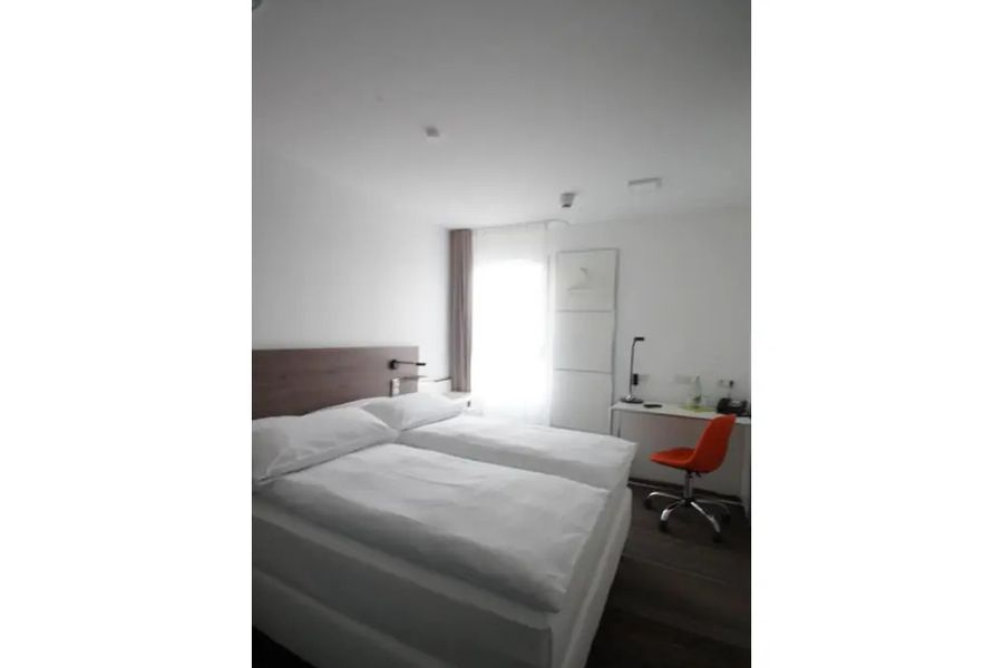photo-1