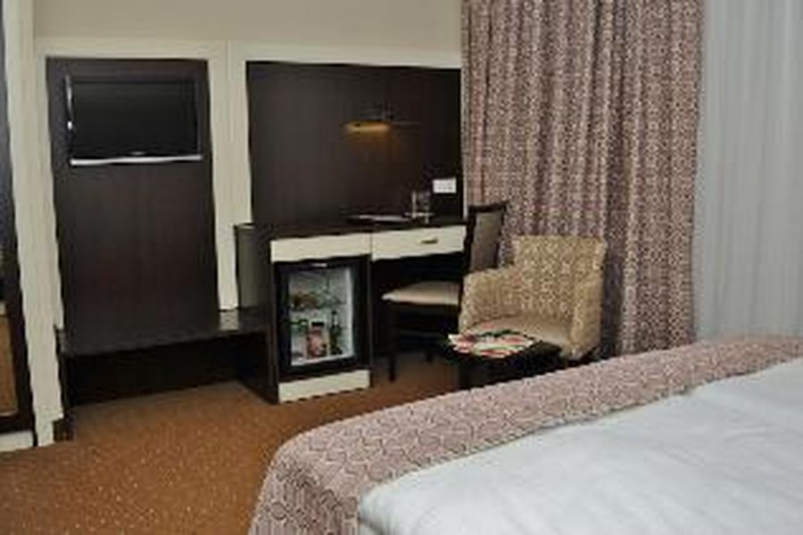 photo-1