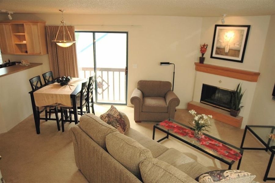 photo-1