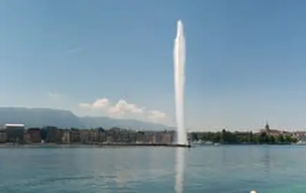 Recorrido por la ciudad de Annecy y Ginebra con crucero por el lago de Ginebra
