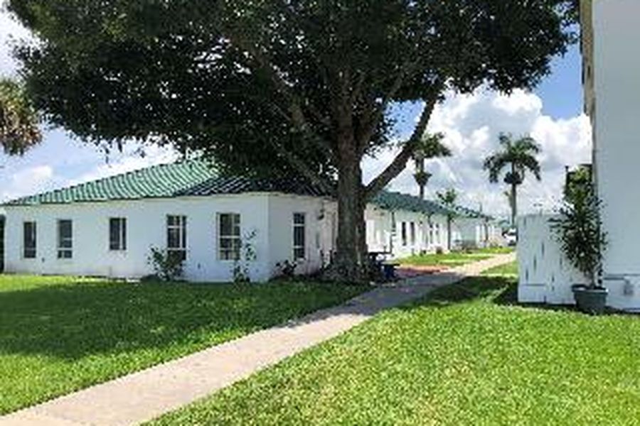 photo-1