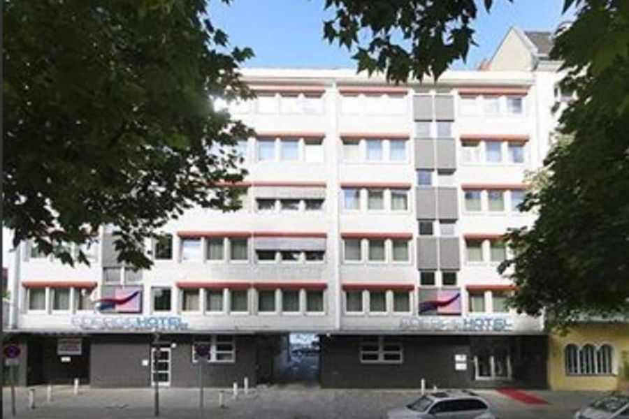 photo-0