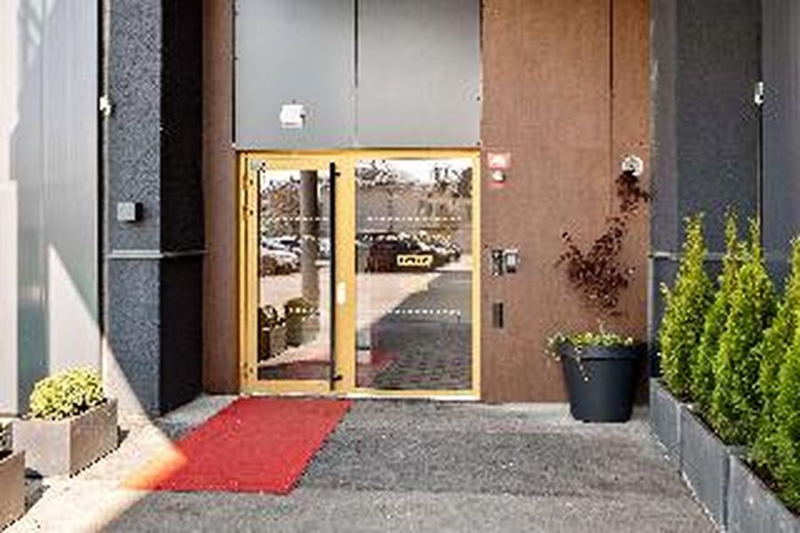 photo-0