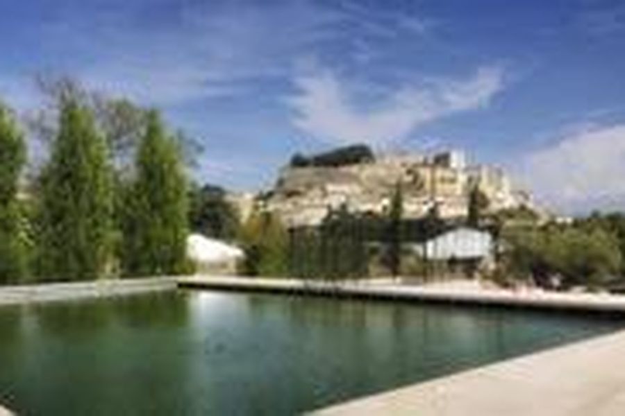 photo-1