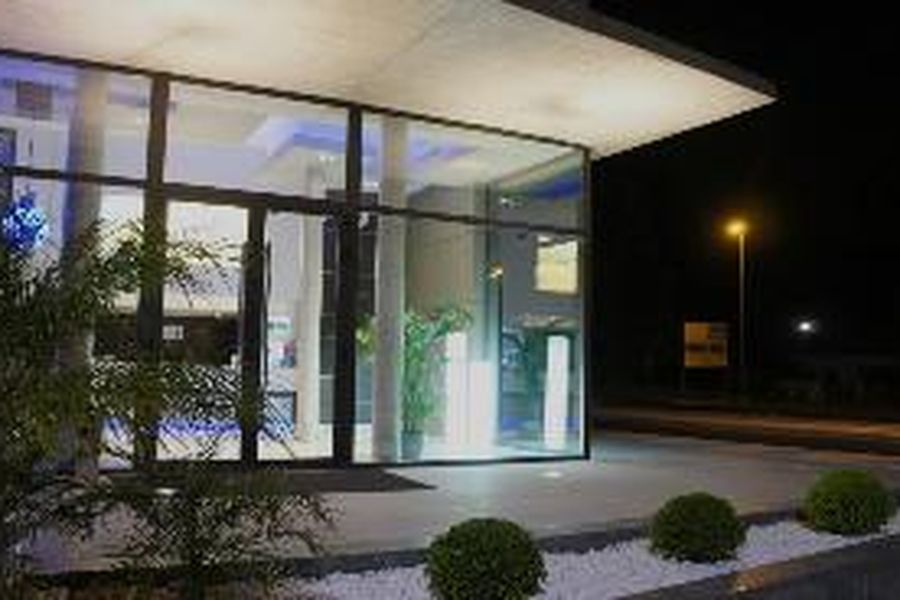 photo-1