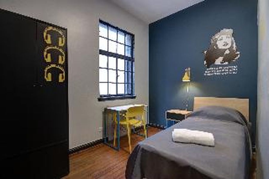 photo-1