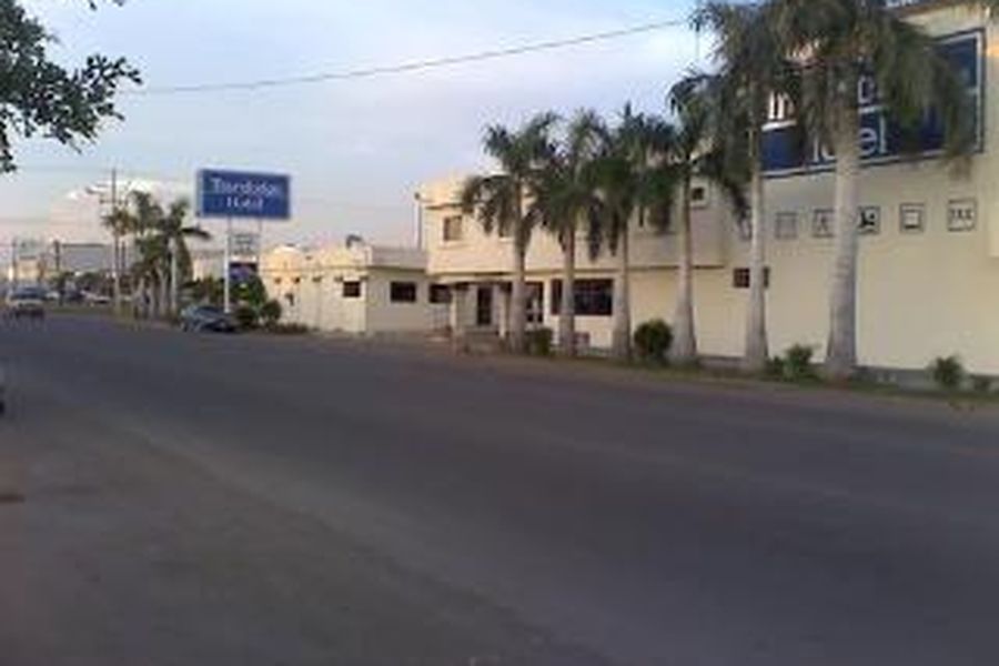 photo-1