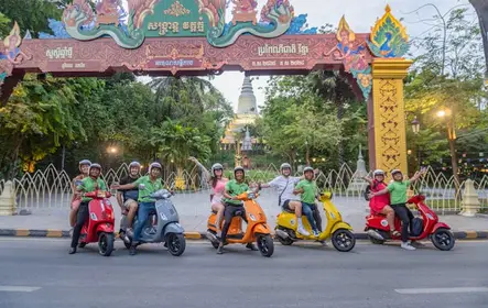 City tour em Phnom Penh de scooter