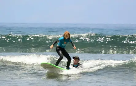 Lección de surf en Tenerife