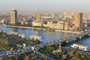 Horizonte do Cairo a beira do Rio Nilo