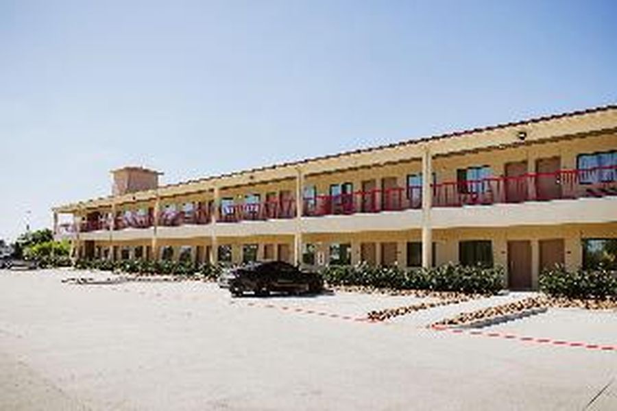 photo-1